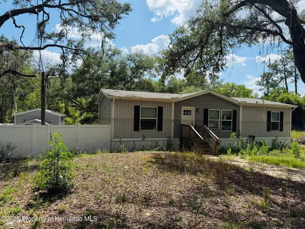 4319 Pocahontas Drive, Dade City, FL 33523