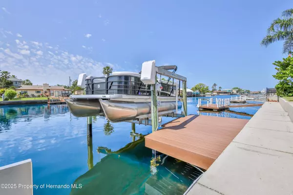 Hernando Beach, FL 34607,3352 Gulfview Drive