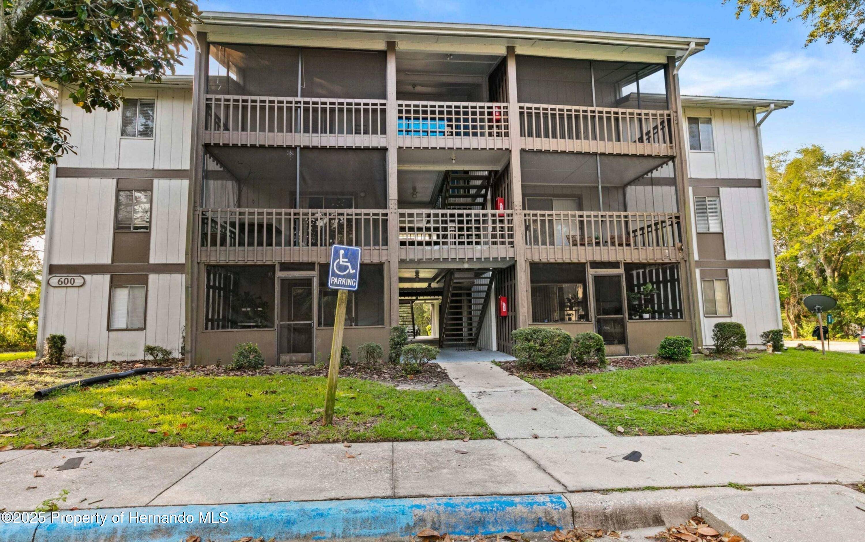 6519 W Newberry Road #107, Gainesville, FL 32605