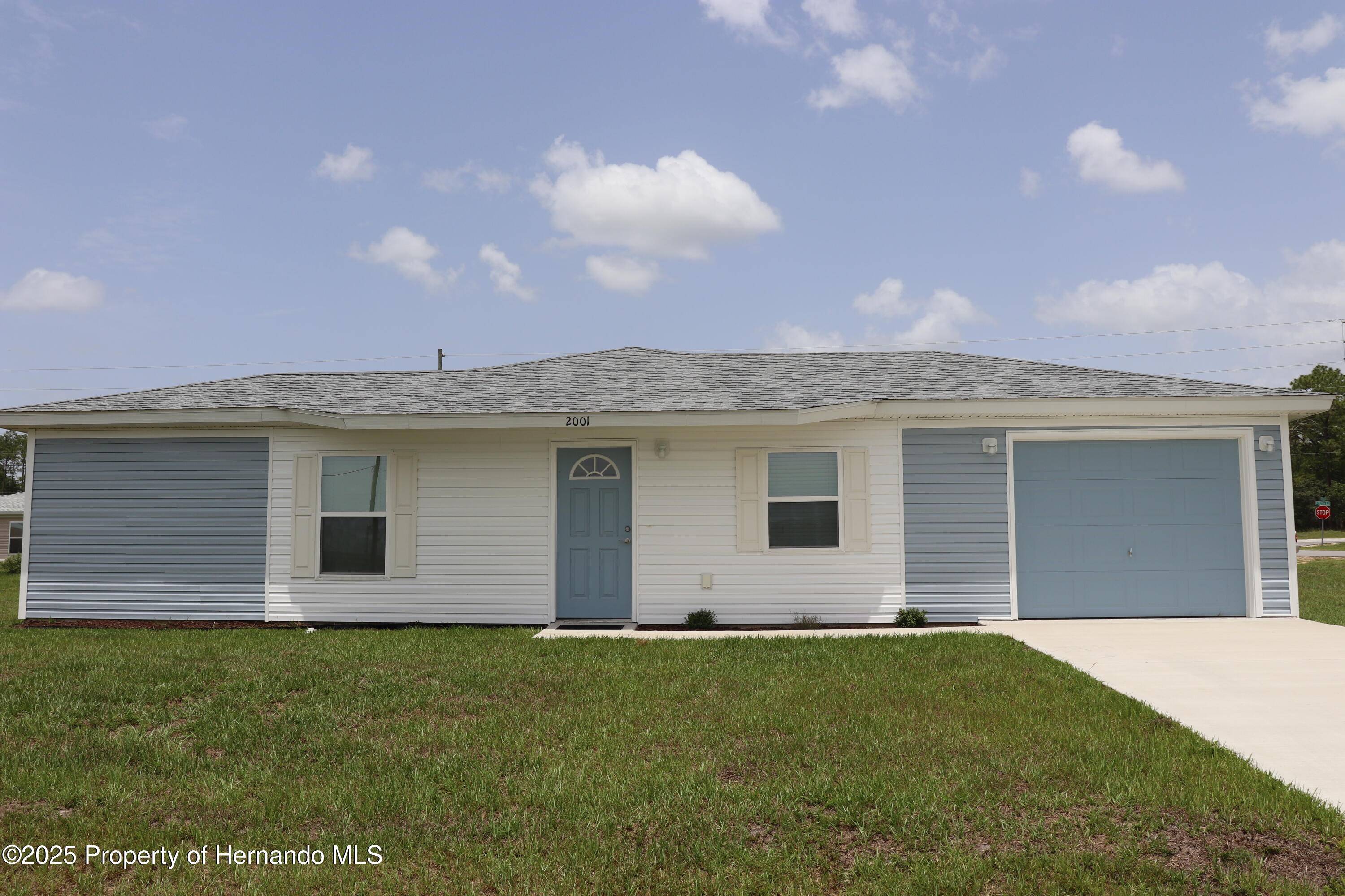 2001 W Royal Palm Drive, Dunnellon, FL 34434