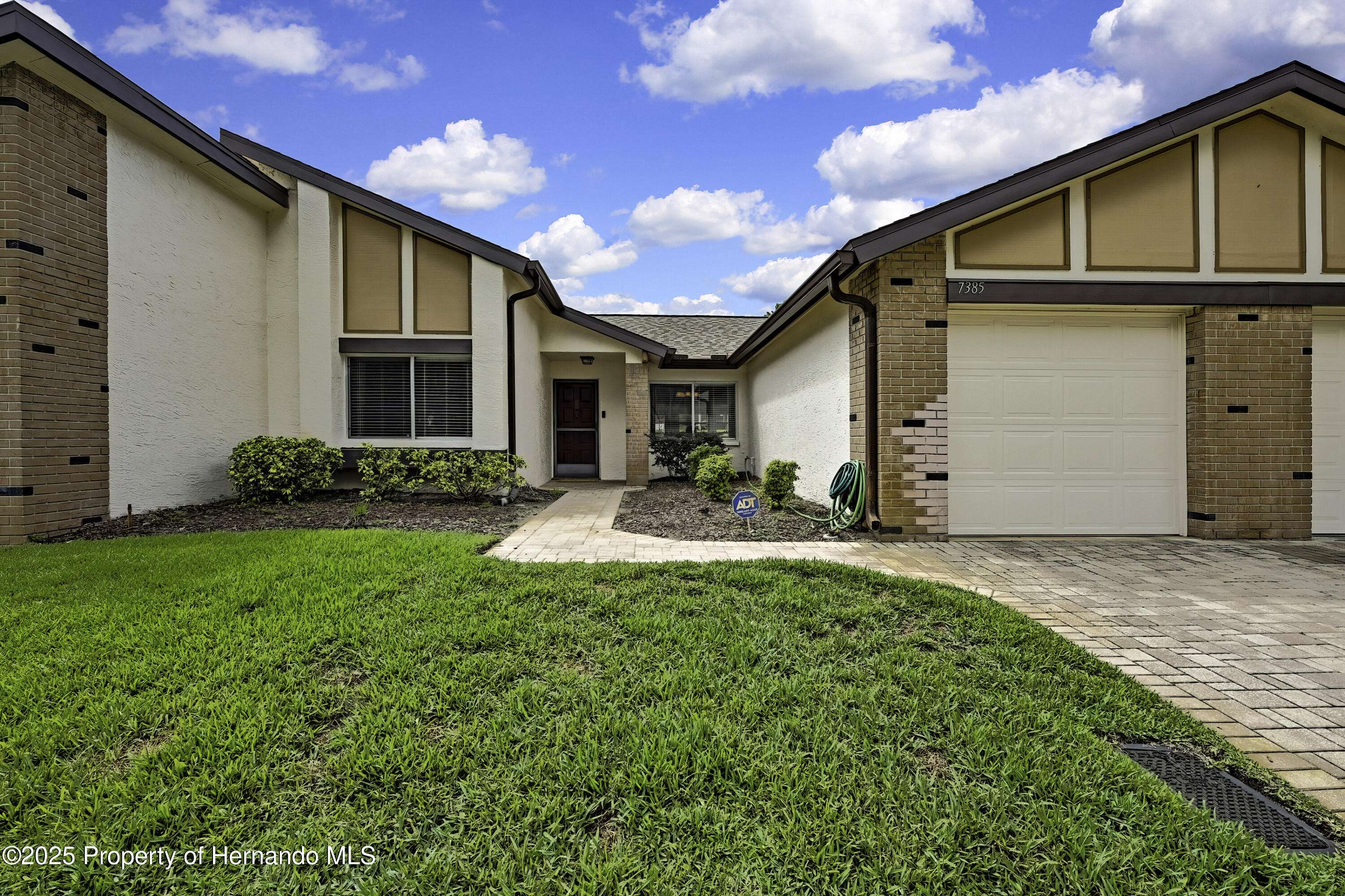 7385 Crestwood Drive, Weeki Wachee, FL 34613