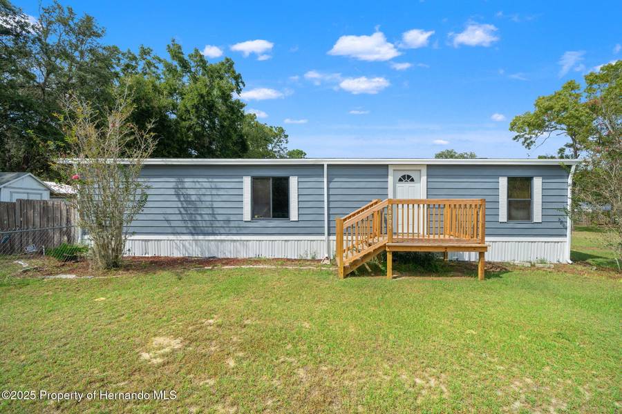 26005 Hebron Street, Brooksville, FL 34601