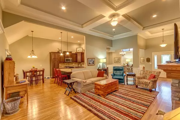 Frankfort, KY 40601,101 White pine Court