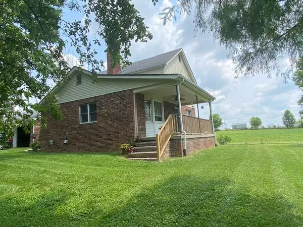 Stamping Ground, KY 40379,652 Sebree Road