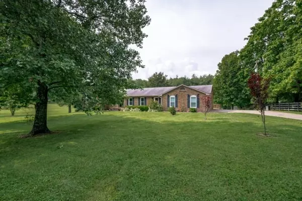 165 Craigs Creek Road, Versailles, KY 40383