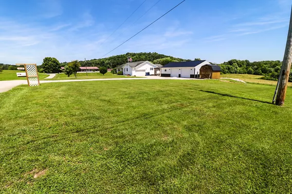 Nancy, KY 42544,110 Cains Store Cemetery Road Road