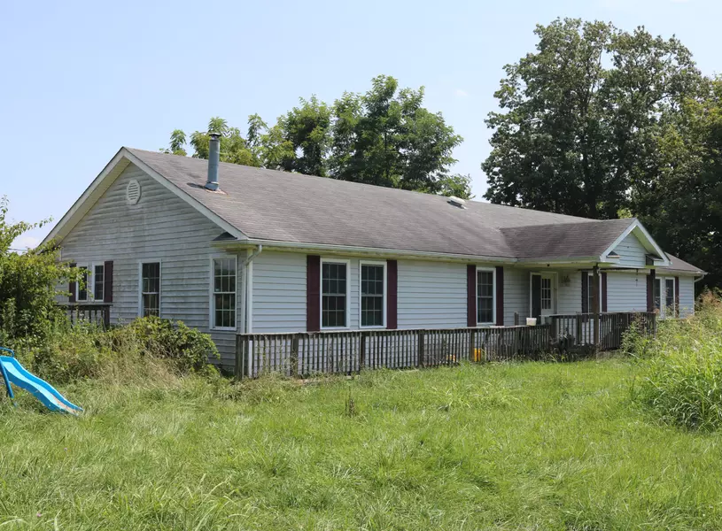 396 Sharpsburg Road, Paris, KY 40361