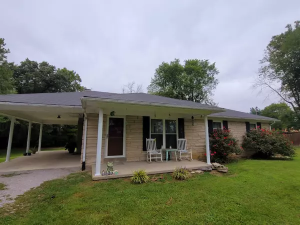 Waco, KY 40385,1041 College Hill Road