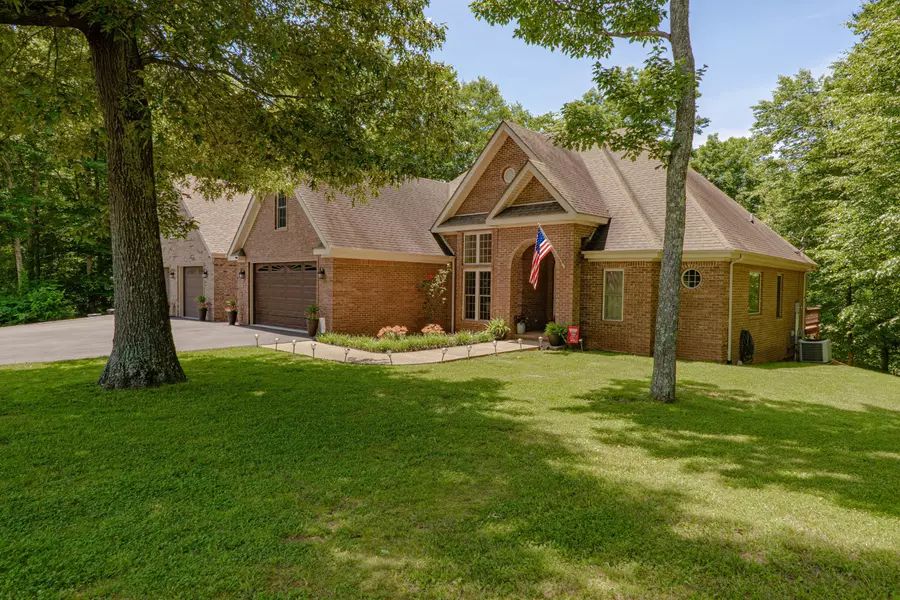 140 Anchor Way, Jamestown, KY 42629