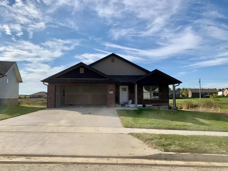 421 Middle Creek Way, Berea, KY 40403