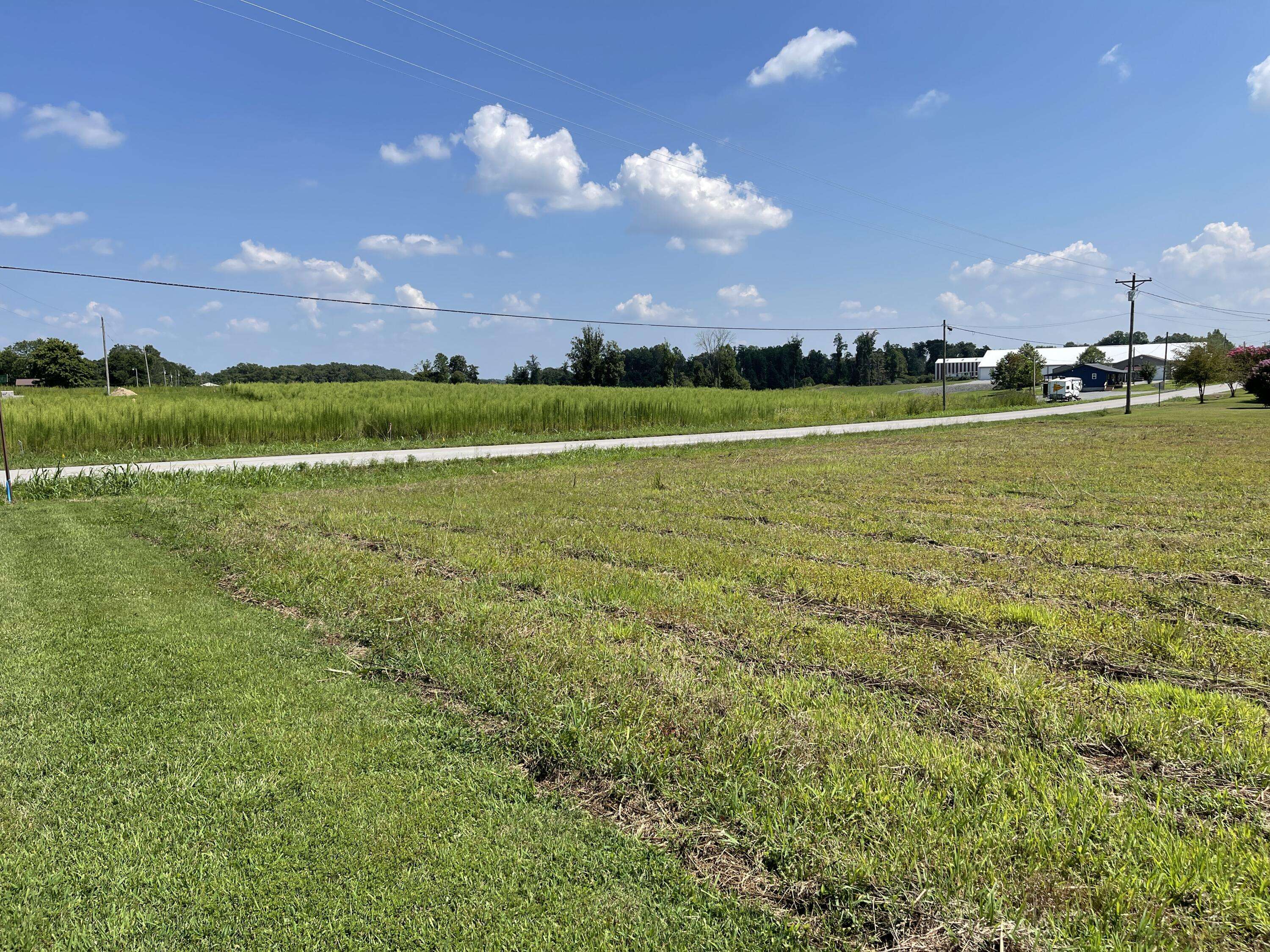 Russell Springs, KY 42642,11 KY-76