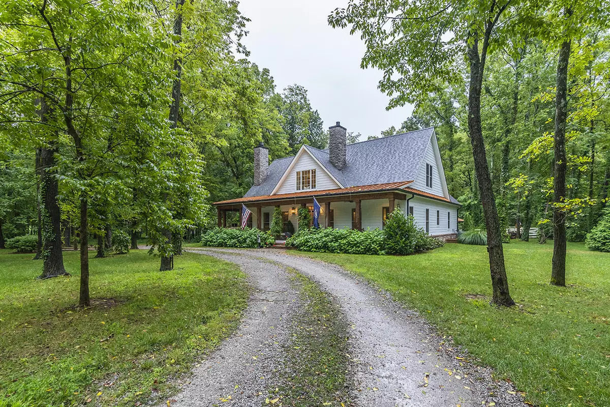 Versailles, KY 40383,6125 Hiddenaway Lane