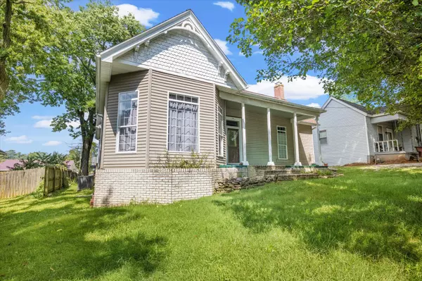 319 N Winter Street, Midway, KY 40347