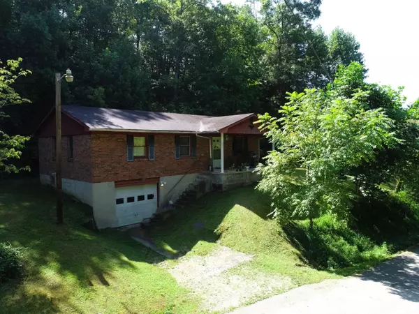 1405 Evelyn, Beattyville, KY 41311