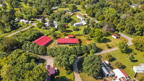 Burnside, KY 42519,44 Antioch Lane