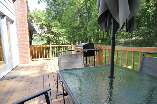 Stearns, KY 42647,1122 S 1651 Highway