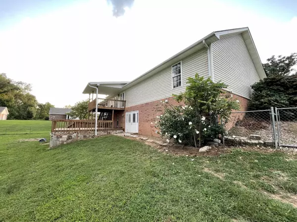 Somerset, KY 42503,202 Summer Shade Drive