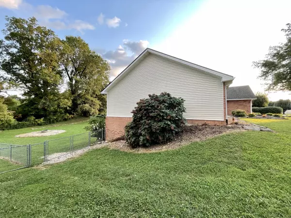 Somerset, KY 42503,202 Summer Shade Drive