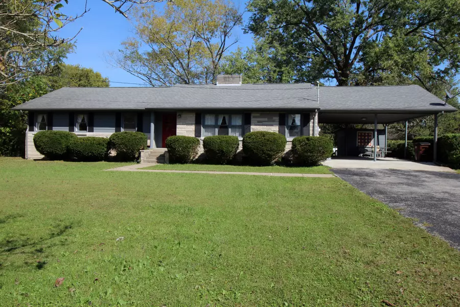 1044 Maple Street, Stanton, KY 40380