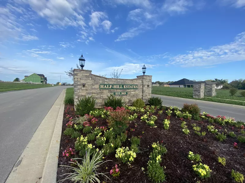 101 Watkins Drive, Nicholasville, KY 40356