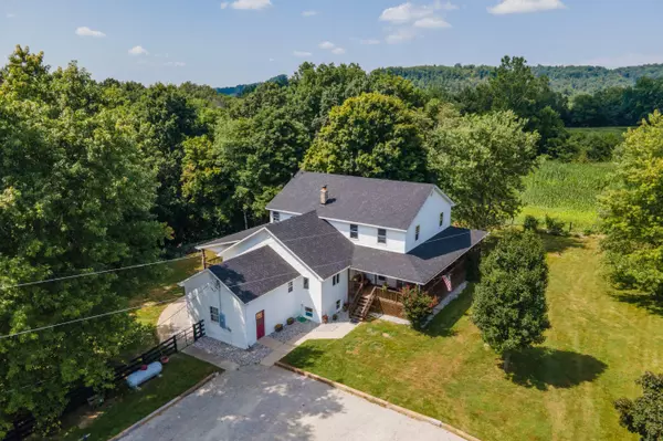 2642 KY 3246 Highway, Crab Orchard, KY 40419