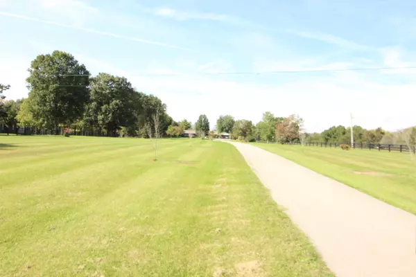 Waco, KY 40385,779 College Hill Road