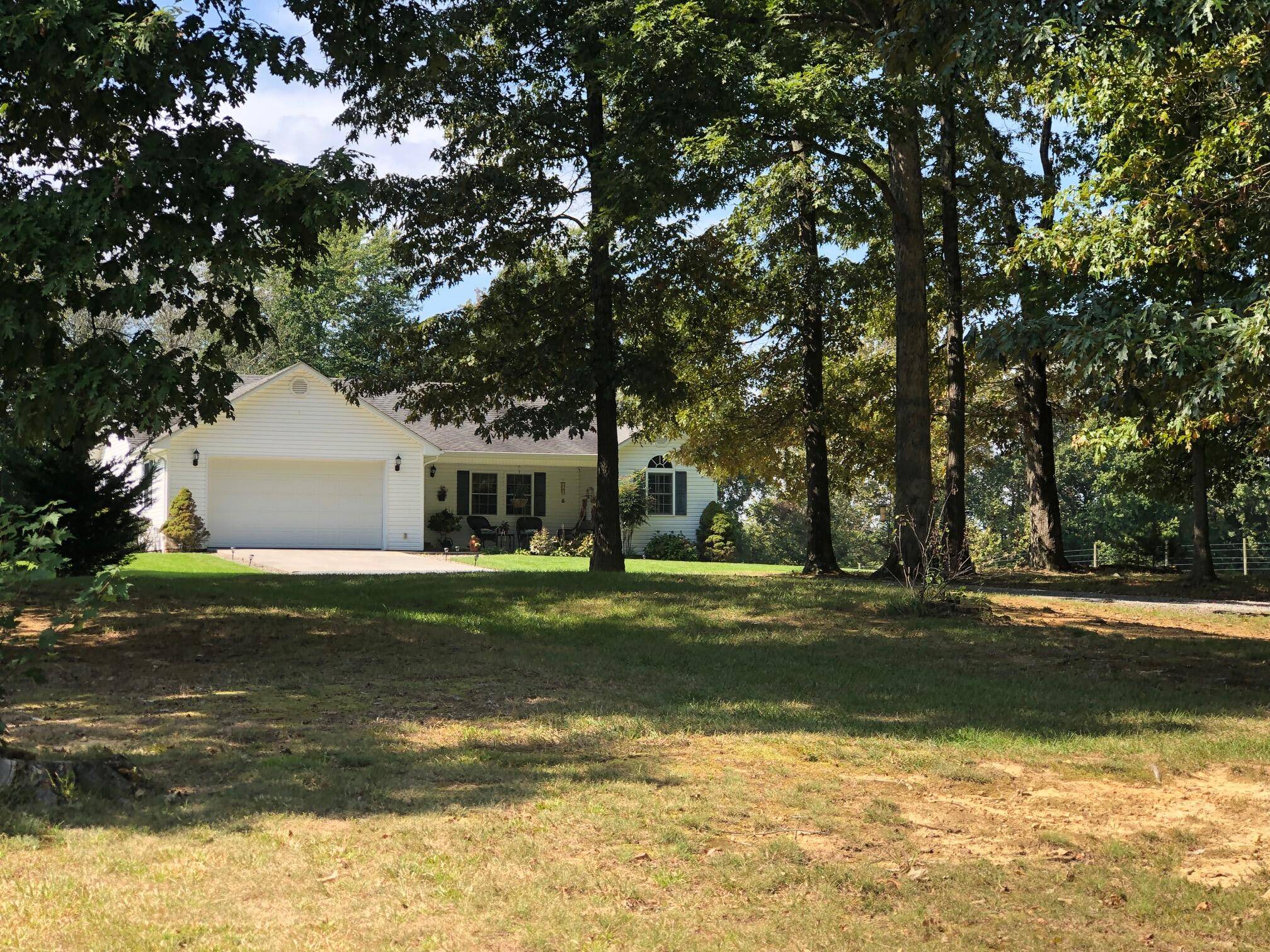 Russell Springs, KY 42642,303 Autumn Drive
