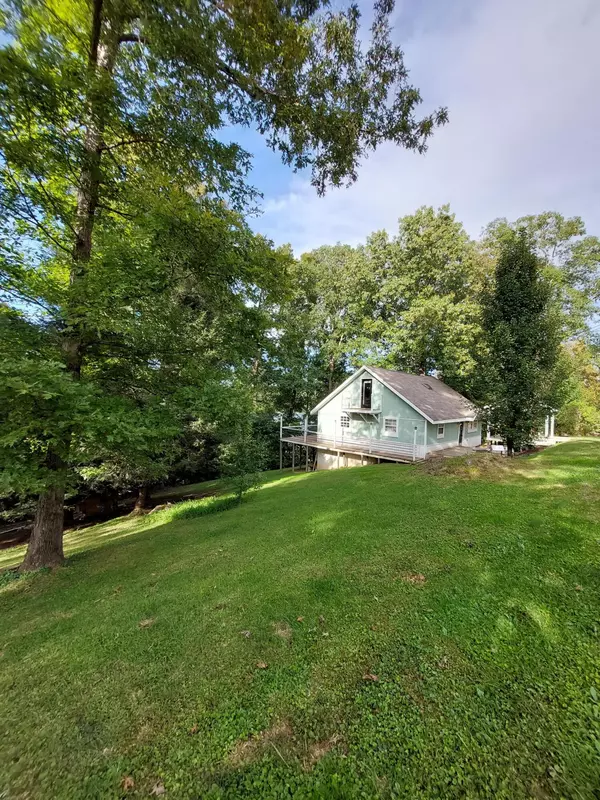 London, KY 40741,904 F Hubbard Road