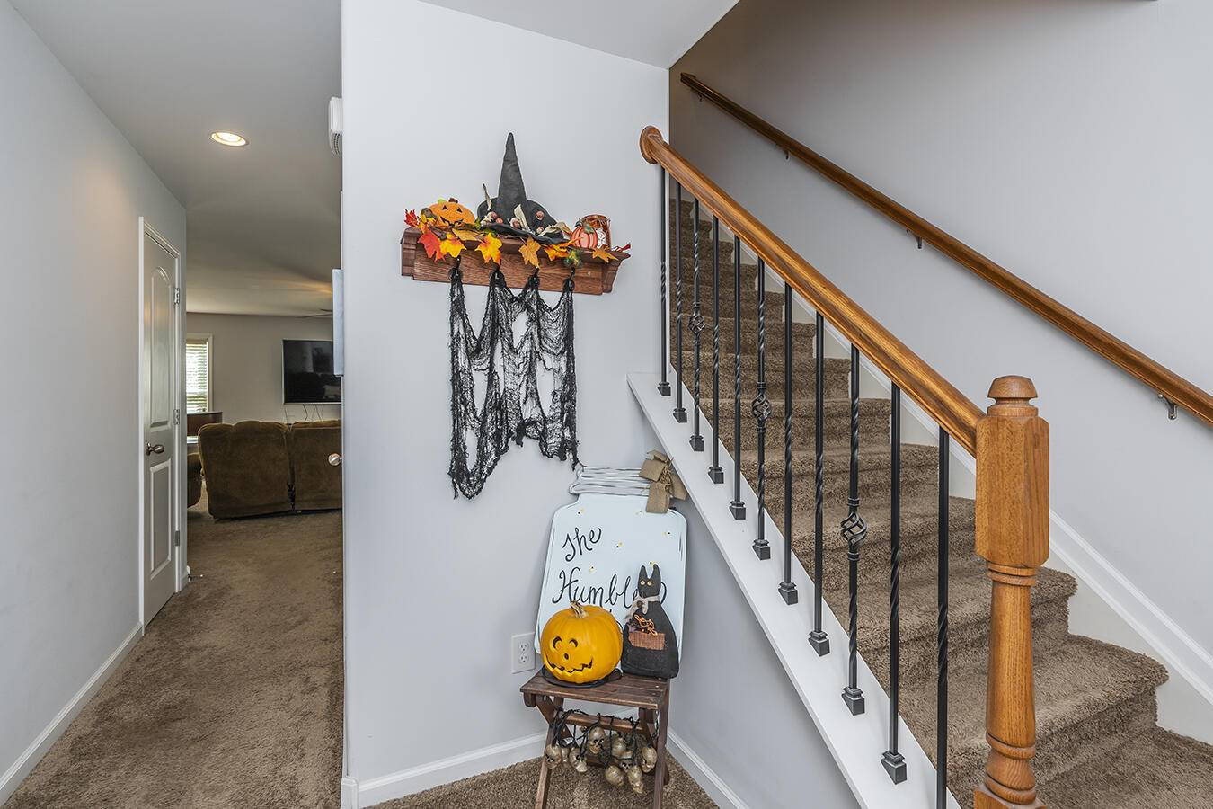 Lexington, KY 40509,2041 Falling Leaves Lane