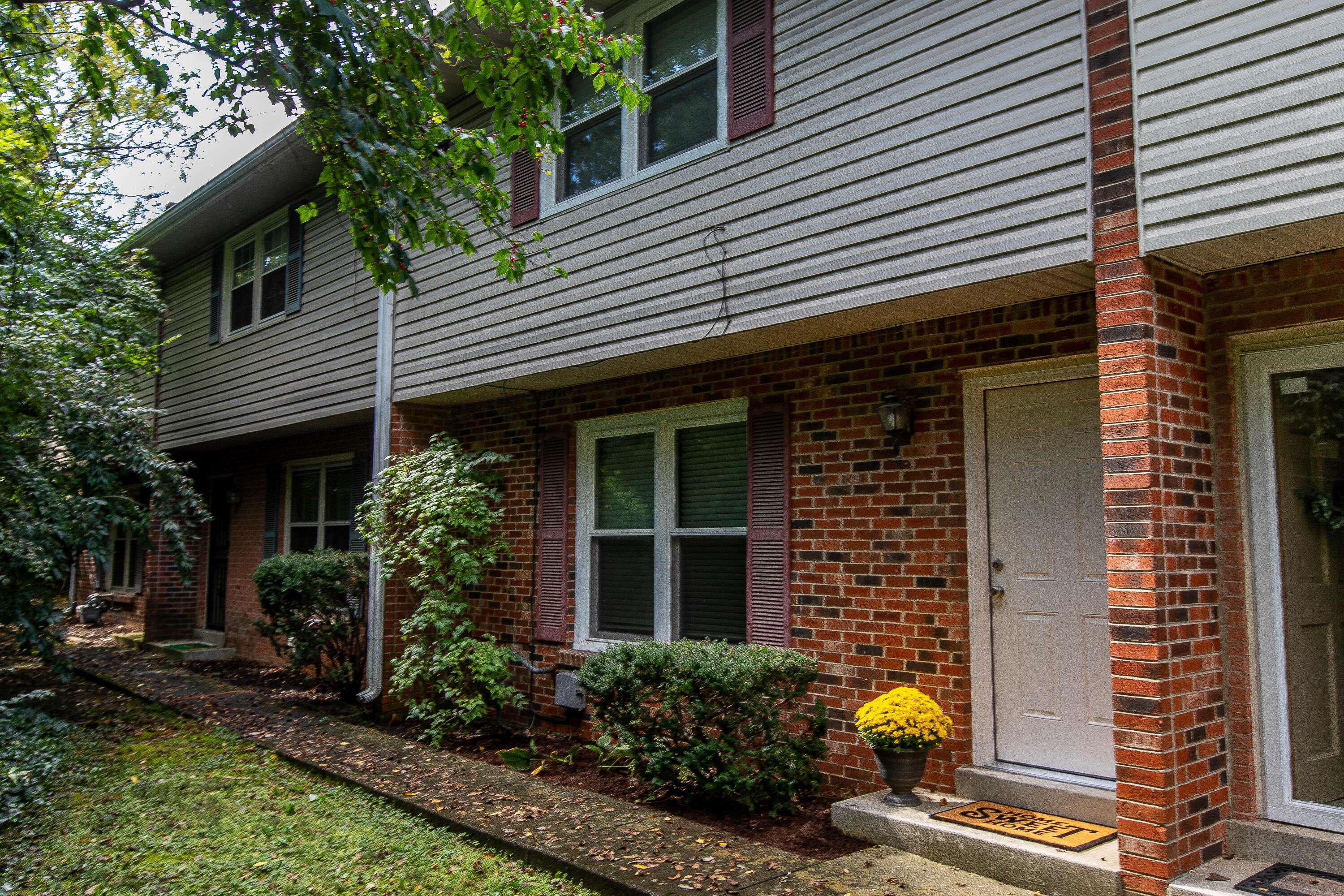 Lexington, KY 40517,3142 Kirklevington Drive