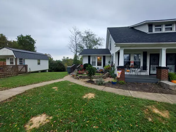 Irvine, KY 40336,65 Overlook Road