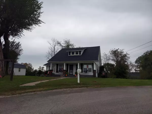 Irvine, KY 40336,65 Overlook Road