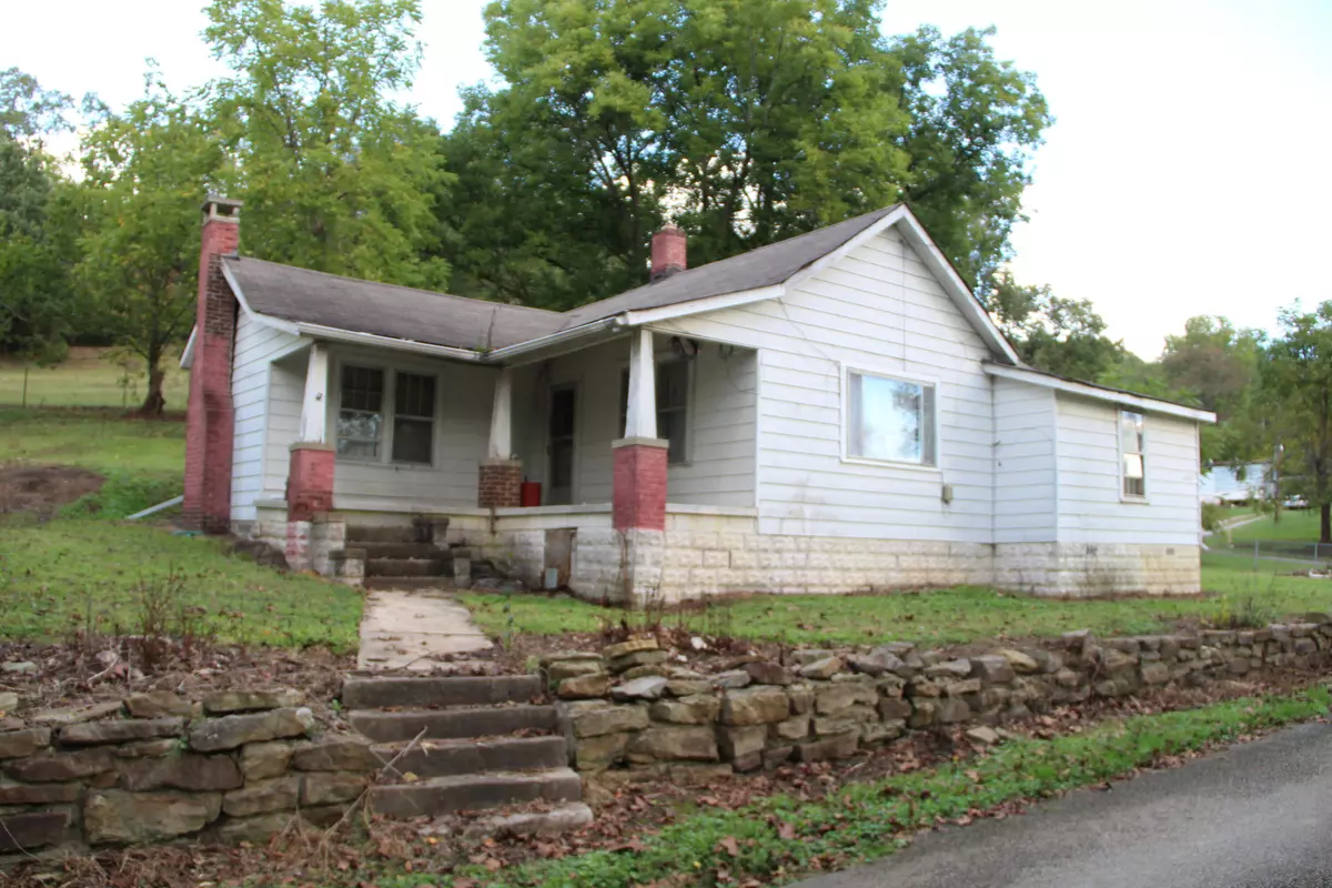 Williamsburg, KY 40769,1460 Black Oak Road