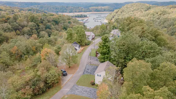 Monticello, KY 42633,350 Dockview Rd. Road