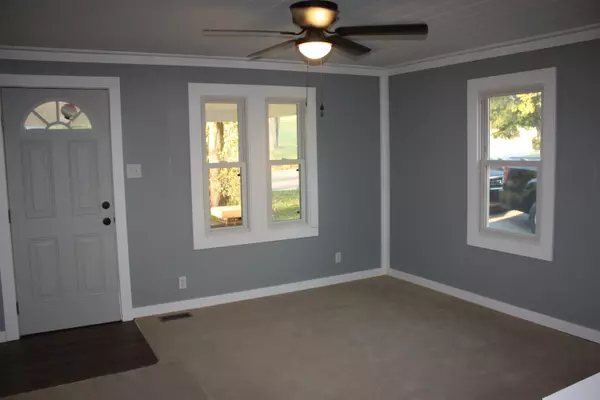 Somerset, KY 42501,211 West Limestone Street