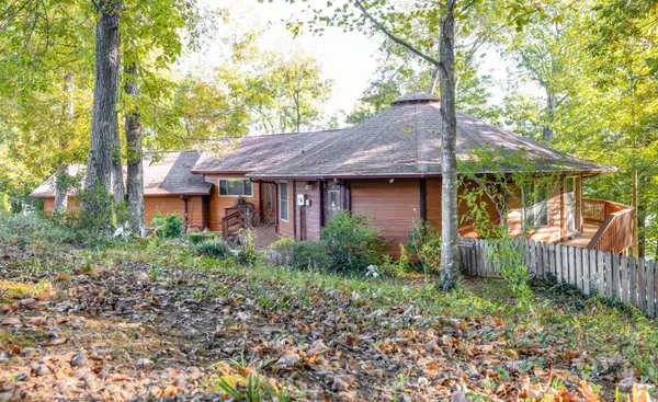 Monticello, KY 42633,98 Black Walnut Lane