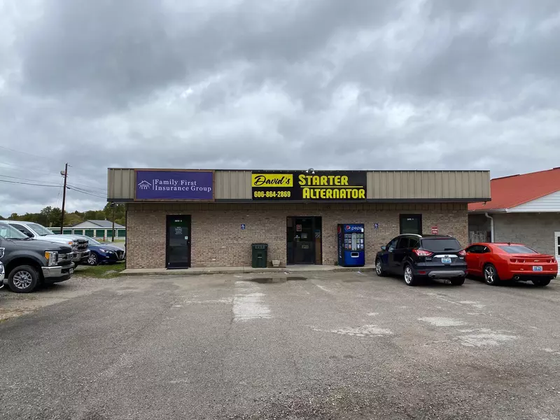 1201 E Fourth Street, London, KY 40741