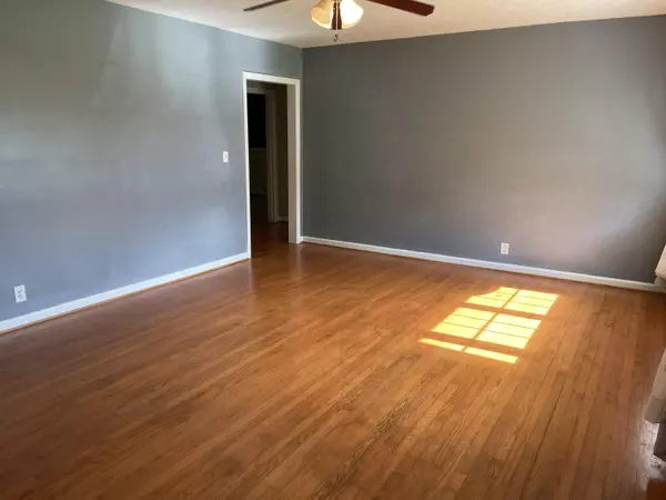 Danville, KY 40422,709 Logan Avenue