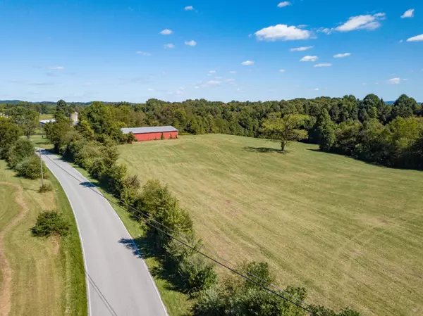 650 Lily Road, London, KY 40744