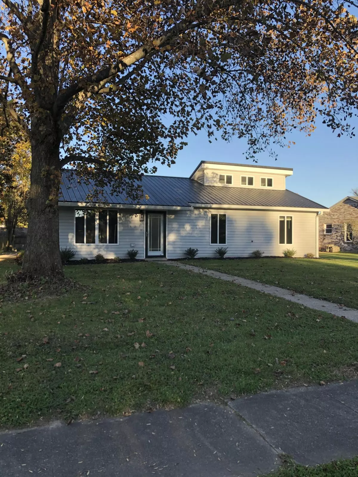 Versailles, KY 40383,425 Quail Run Road