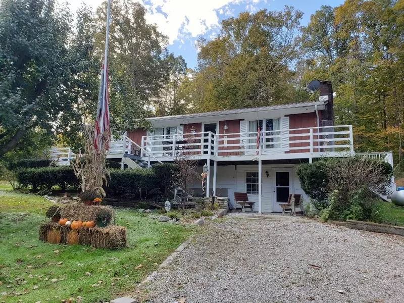 221 Lakeview Avenue, Burnside, KY 42519