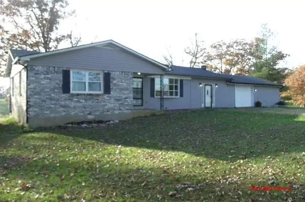 1012 Palmer Road, Lawrenceburg, KY 40342