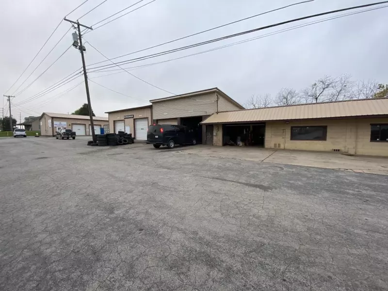 1970 S berea Road, Richmond, KY 40475
