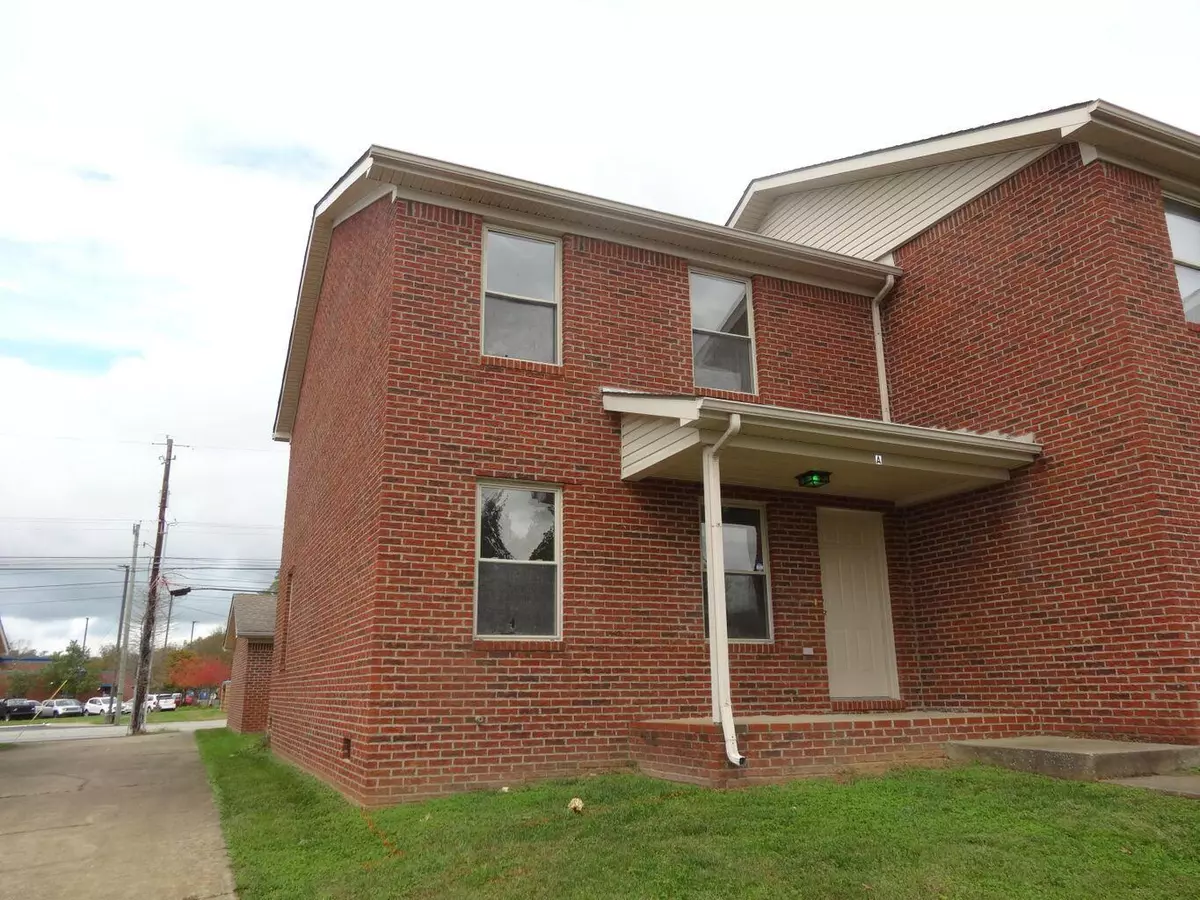 Versailles, KY 40383,500 Tecumseh Trail #A,B,C