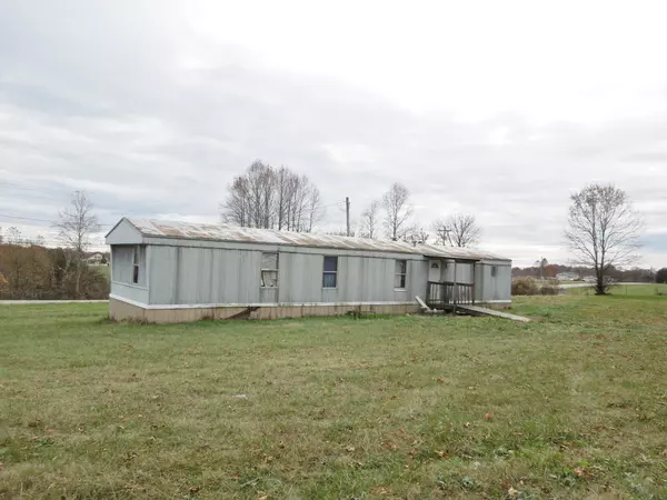 Windsor, KY 42565,93 Russell Hudson Loop