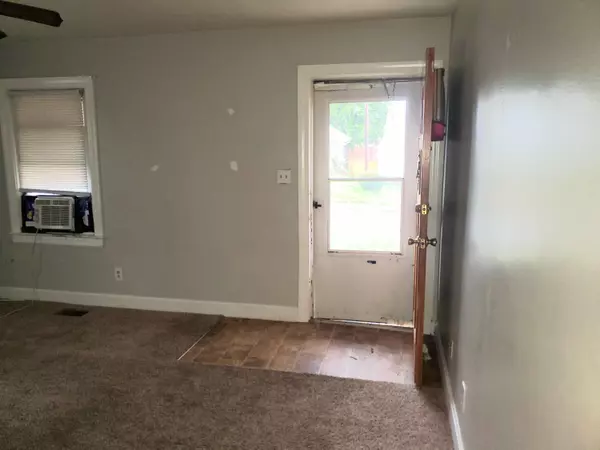 Louisville, KY 40214,108 E Southern Heights Avenue