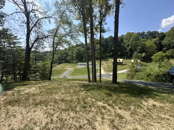 East Bernstadt, KY 40729,160 lot 67 Bluestone Drive