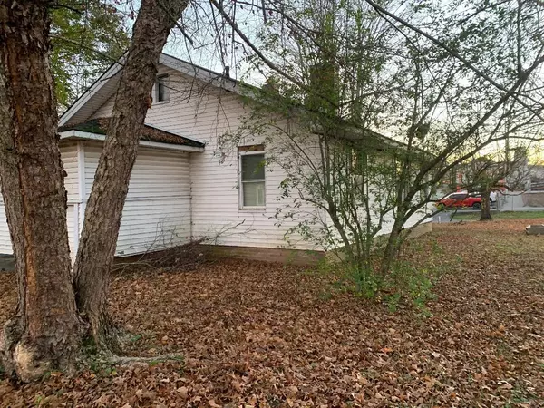 Williamsburg, KY 40769,96 N 10th