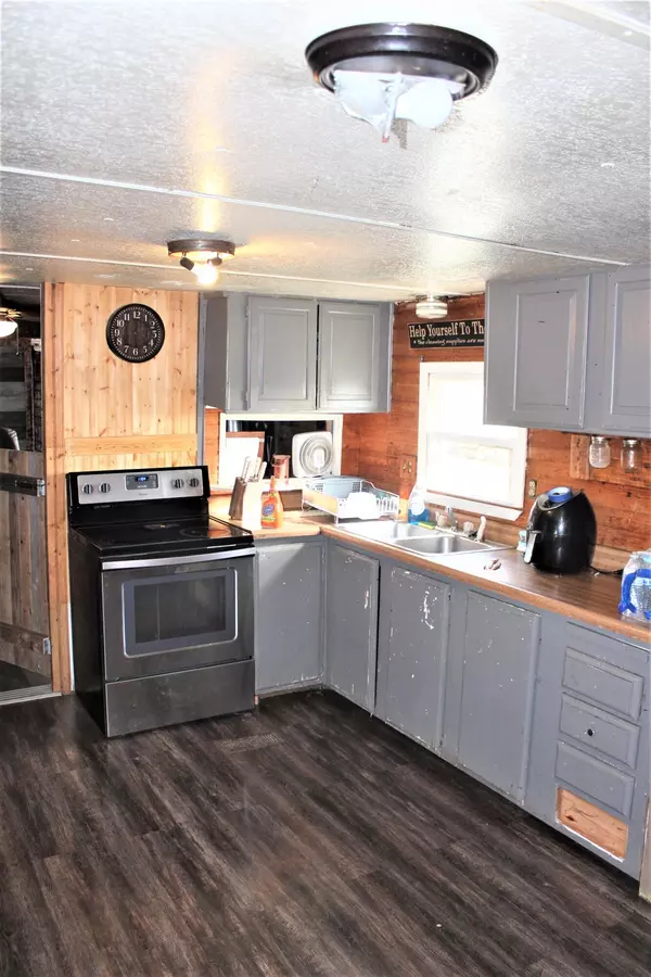 Owenton, KY 40359,2900 Jonesville Road