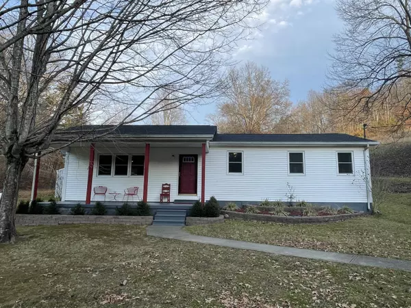 296 Upper Raccoon Creek Road, London, KY 40741